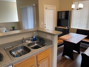 9050 W Warm Springs Rd in Las Vegas, NV - Building Photo - Building Photo