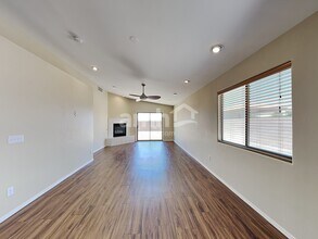 5556 S Desert Redbud Dr in Tucson, AZ - Building Photo - Building Photo