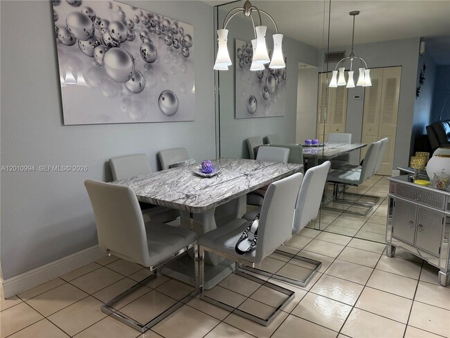 7847 Miller Dr in Miami, FL - Building Photo - Building Photo