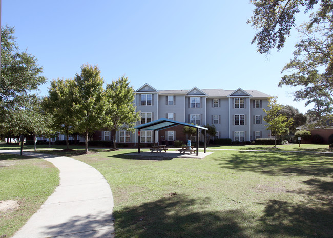 Swansgate Apartments in Myrtle Beach, SC - Building Photo - Building Photo