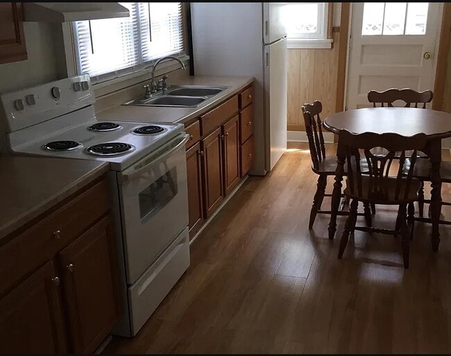 15 S 2nd St, Unit B