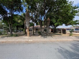 16 Upas Ave in McAllen, TX - Building Photo