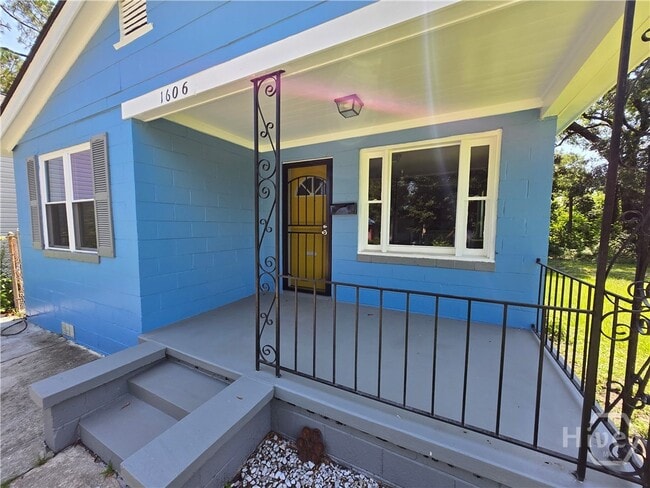 property at 1606 Reynolds St