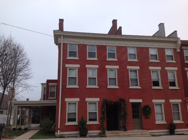 1132 Locust St, Unit Second floor 201