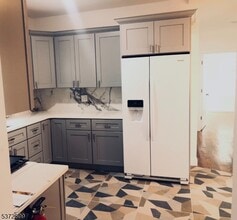 1224 E Henry St in Linden, NJ - Building Photo - Building Photo