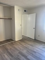 8257 W Santa Cruz Blvd, Unit 1