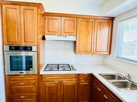 63 Cathcart Ave in Sacramento, CA - Building Photo