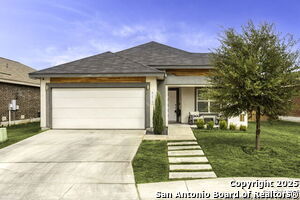 6215 Katy Run in San Antonio, TX - Building Photo