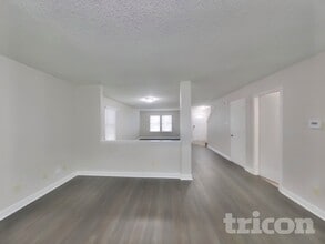 350 Sunburst Ln in Greenwood, IN - Building Photo - Building Photo