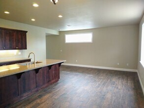 1365 Browning St in Redding, CA - Building Photo - Building Photo