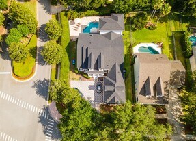 8532 Bowden Way in Windermere, FL - Building Photo