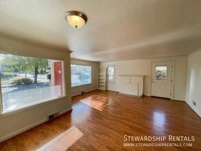 1790 Mill St in Eugene, OR - Building Photo - Building Photo