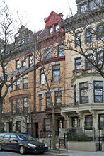 316 W 107th St in New York, NY - Building Photo - Building Photo