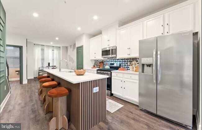 101 Capital Ct in Largo, MD - Building Photo - Building Photo