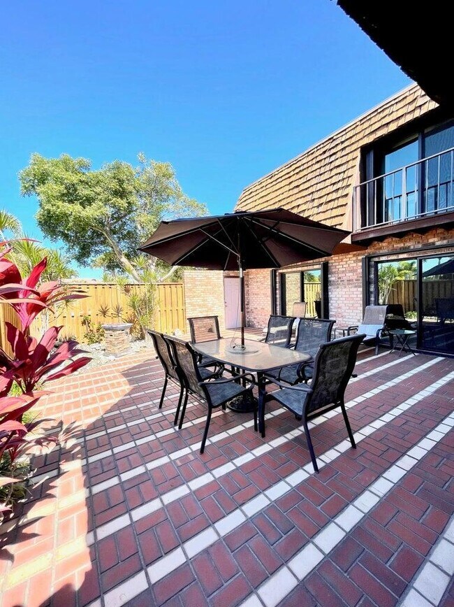 1420 Ocean Way Dr in Jupiter, FL - Building Photo - Building Photo