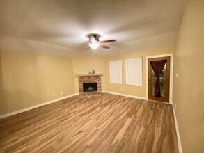 513 Paddle Dr in Crowley, TX - Building Photo - Building Photo