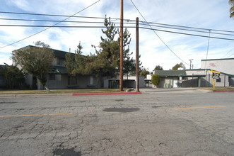 Mountain Pines in San Bernardino, CA - Building Photo - Building Photo