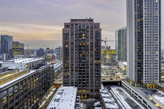 Kinzie Station East Tower in Chicago, IL - Building Photo - Building Photo