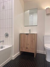 328 Pacific Ave, Unit 106 in Jersey City, NJ - Foto de edificio - Building Photo