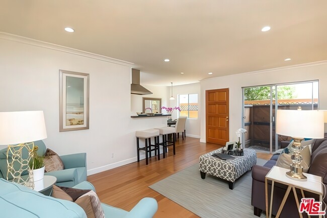 922 16th St, Unit 922 16th St. Unit 3 in Santa Monica, CA - Building Photo - Building Photo