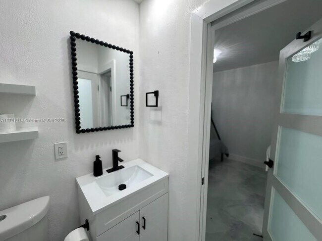 315 NW 106th St in Miami, FL - Building Photo - Building Photo