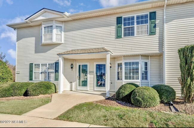 2355 Vineyard Dr in Winterville, NC - Building Photo - Building Photo