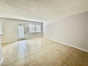 2044 Exeter C in Boca Raton, FL - Building Photo - Building Photo