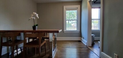 44 Sorauren Av in Toronto, ON - Building Photo - Building Photo