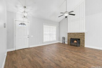 9135 Rue De Lis in San Antonio, TX - Building Photo - Building Photo
