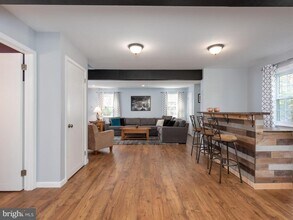 151 Weedon Ct in West Chester, PA - Building Photo - Building Photo