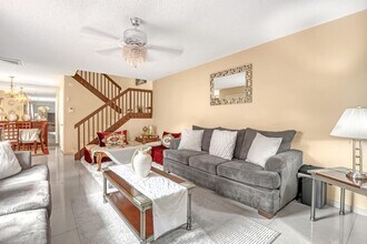 728 Mill Valley Pl in West Palm Beach, FL - Building Photo - Building Photo