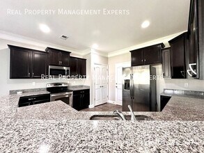 406 Knothole Ln in Charlotte, NC - Building Photo - Building Photo