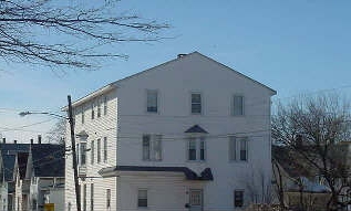 84 S 1st St in Meriden, CT - Foto de edificio