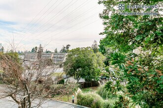 655 S Fair Oaks Ave, Unit SI FL3-ID1964 in Sunnyvale, CA - Foto de edificio - Building Photo