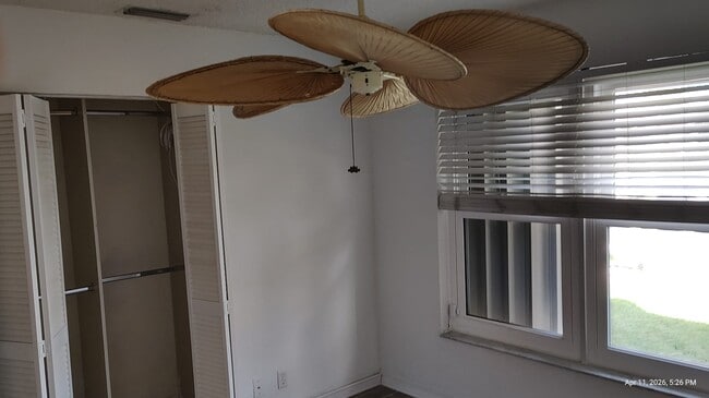 15548 Bottlebrush Cir in Delray Beach, FL - Foto de edificio - Building Photo