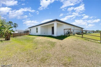165 Blackstone Dr in Ft. Myers, FL - Building Photo - Building Photo