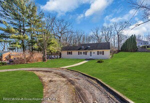 1429 Lakewood Rd in Manasquan, NJ - Building Photo - Building Photo