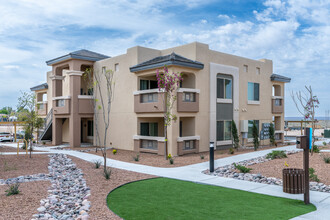 Eagle Ranch Estates in Las Cruces, NM - Foto de edificio - Building Photo