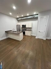 161 S Main St, Unit 204 in Hackensack, NJ - Building Photo - Building Photo