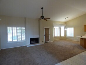 15062 W Piccadilly Rd in Goodyear, AZ - Building Photo - Building Photo