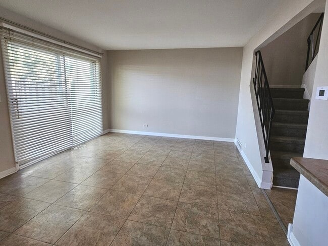 228 Monroe Rd in Bolingbrook, IL - Building Photo - Building Photo