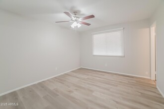 1215 E Broadmor Dr, Unit Apt 208 in Tempe, AZ - Building Photo - Building Photo