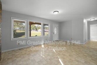 8119 Vaughn Cir in Lyles, TN - Building Photo - Building Photo