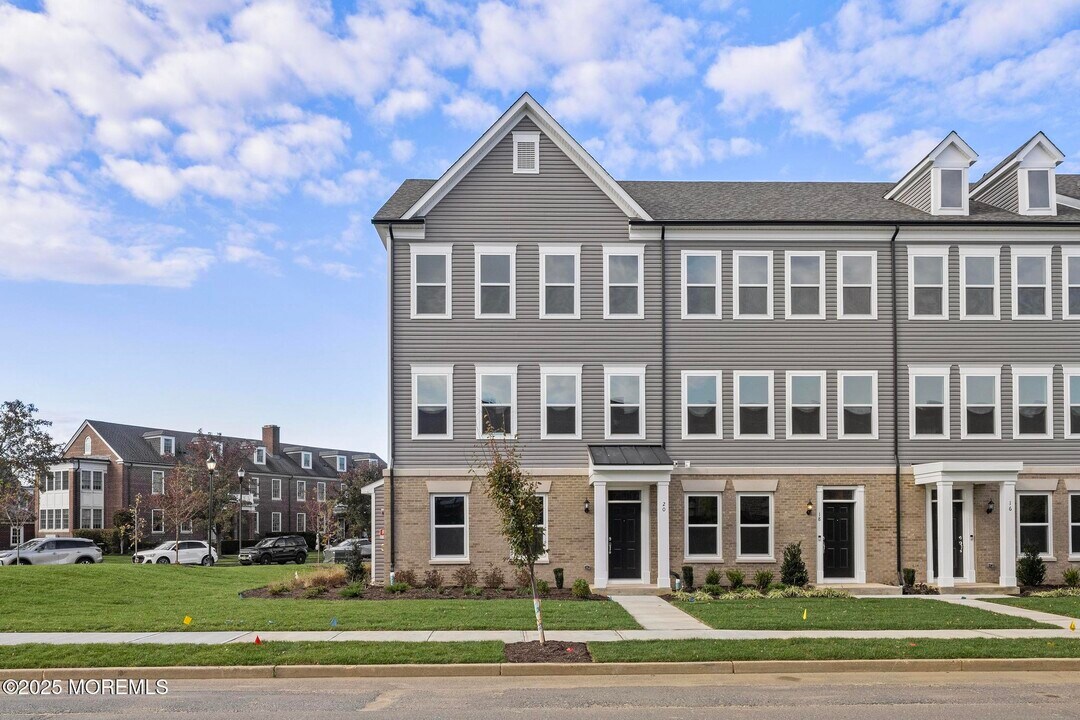 20 Barton Ave in Oceanport, NJ - Building Photo