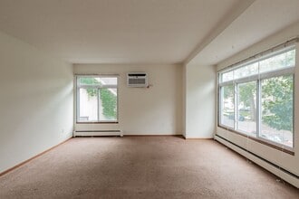 3439 Garfield Ave S in Minneapolis, MN - Building Photo - Building Photo