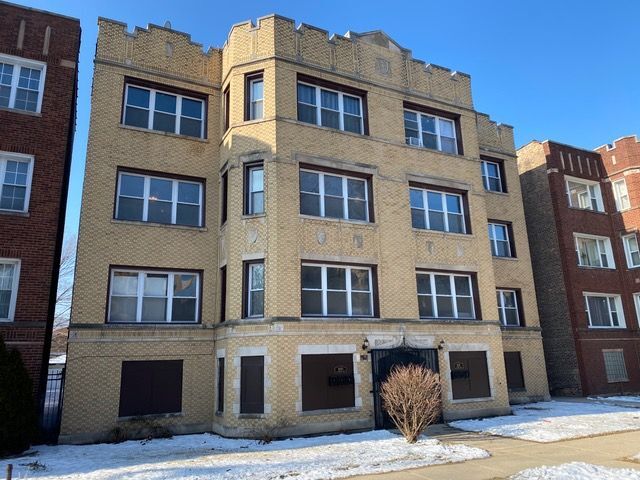 8016 S Phillips Ave in Chicago, IL - Building Photo