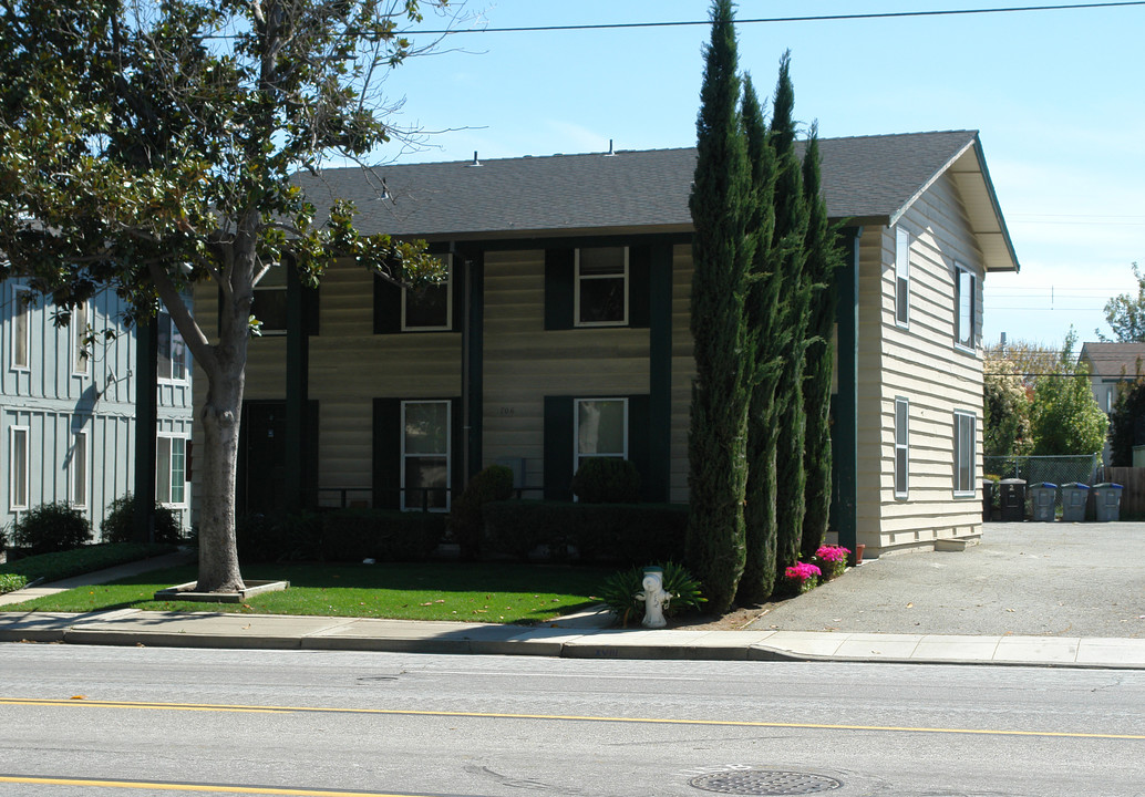 706 Hollenbeck Ave in Sunnyvale, CA - Building Photo