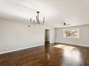 411 W 46th St in Sand Springs, OK - Building Photo - Building Photo