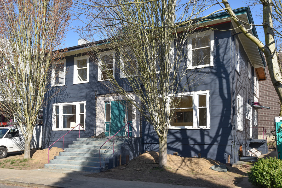 1426 SE 25th Ave in Portland, OR - Building Photo