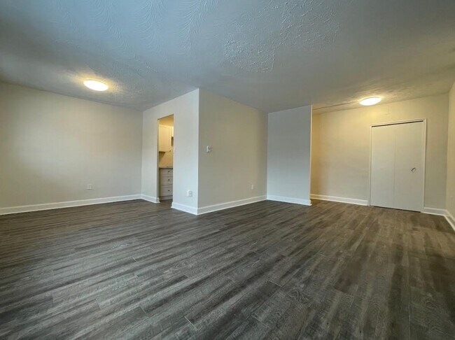 222 Queen St in Cobourg, ON - Building Photo - Building Photo